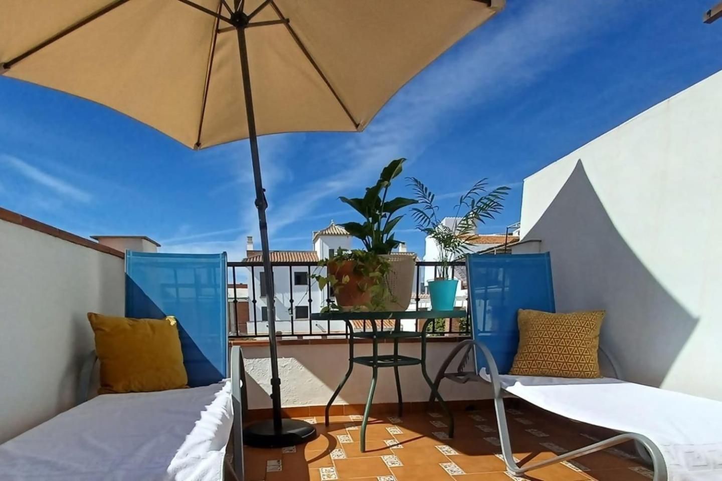 Tipica Casa En Frigiliana Con Patio Y Terraza Apartment Exterior foto